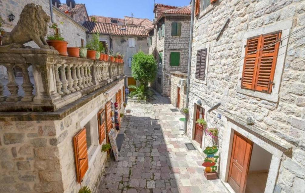 Majka Guest House Котор Экстерьер фото